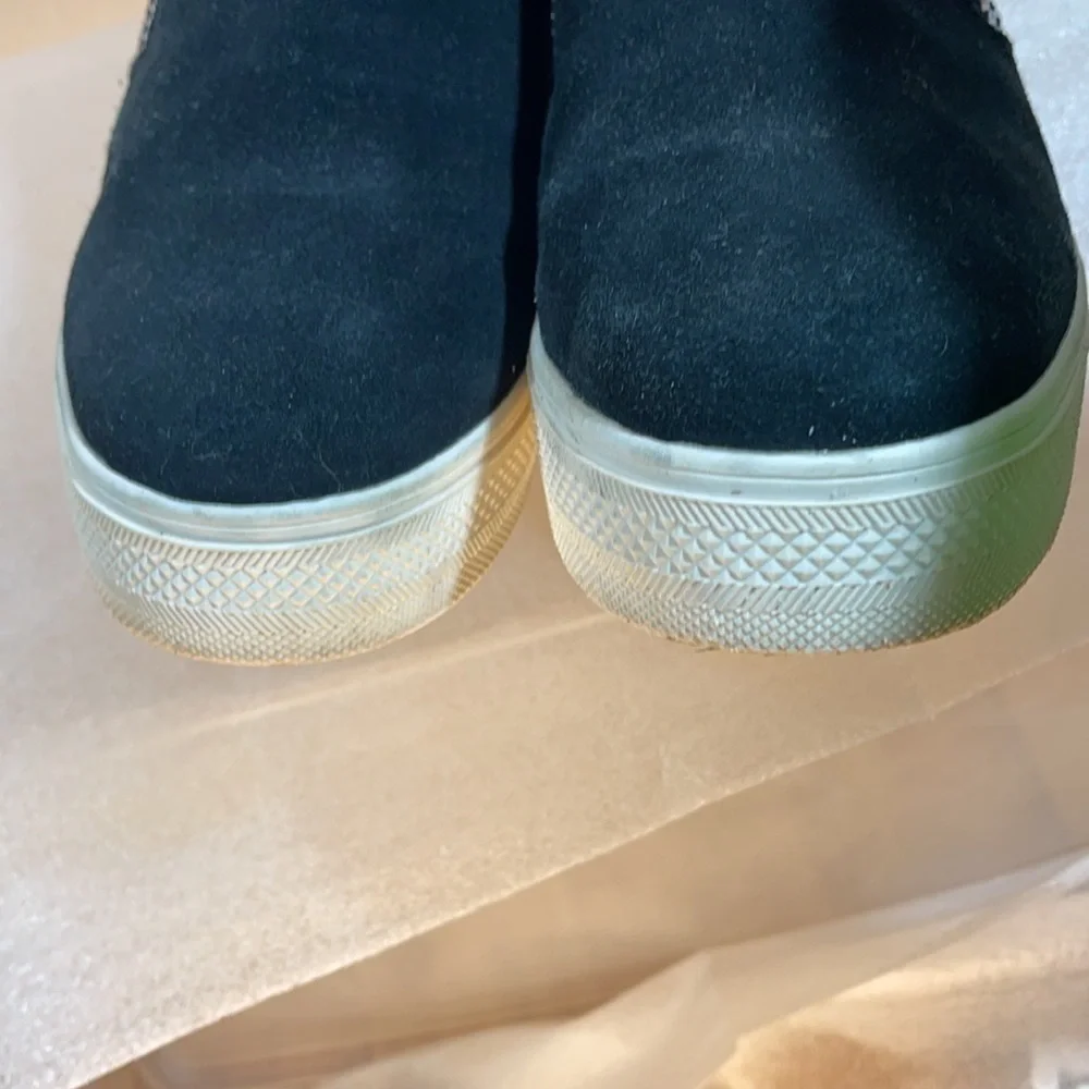 Steve Madden Wedgie Black Suede Ankle Boots 9.5 Hidden Wedge